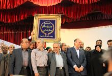 گزارش تصویری از اهداء جوایز  در همایش تجلیل از پرفسور علی اکبر جلالی چهره ماندگار شهرستان شاهرود 